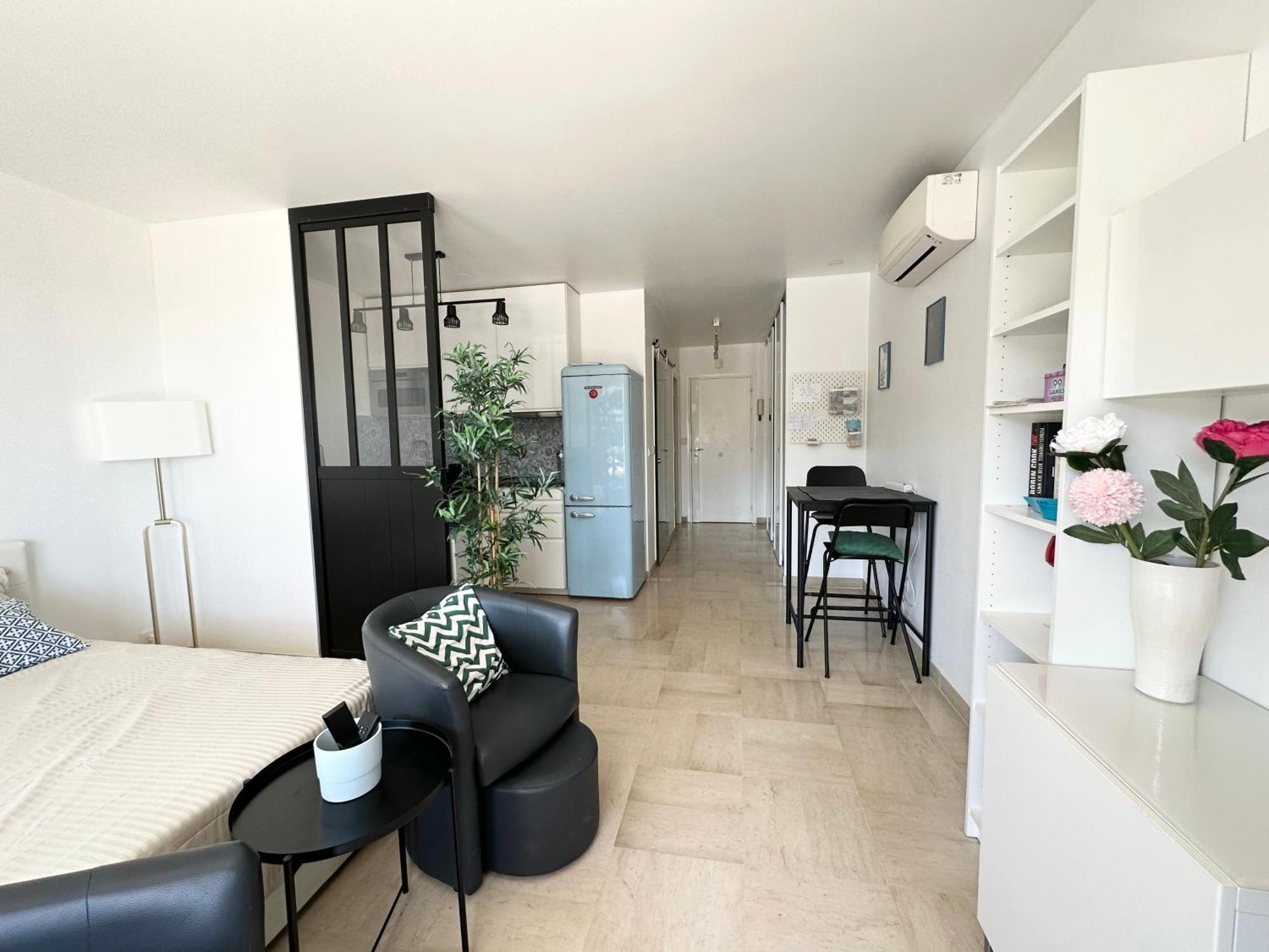 Nice, Grand Studio - Piscine - Terrasse Vue Mer Exterior foto